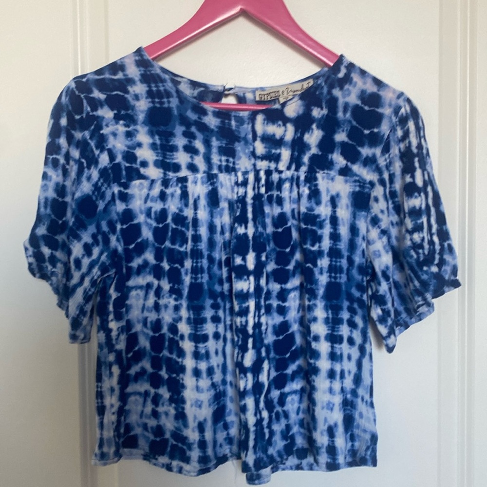 Gypsies & Moondust‎ Blue and White Tie Dye